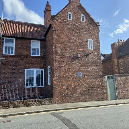 Bed & Breakfast Red Barns *